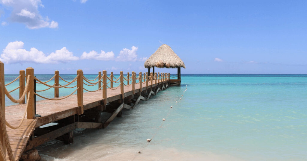 Relaxed beach paradise in Bayahibe for couples on a Dominican Republic honeymoon